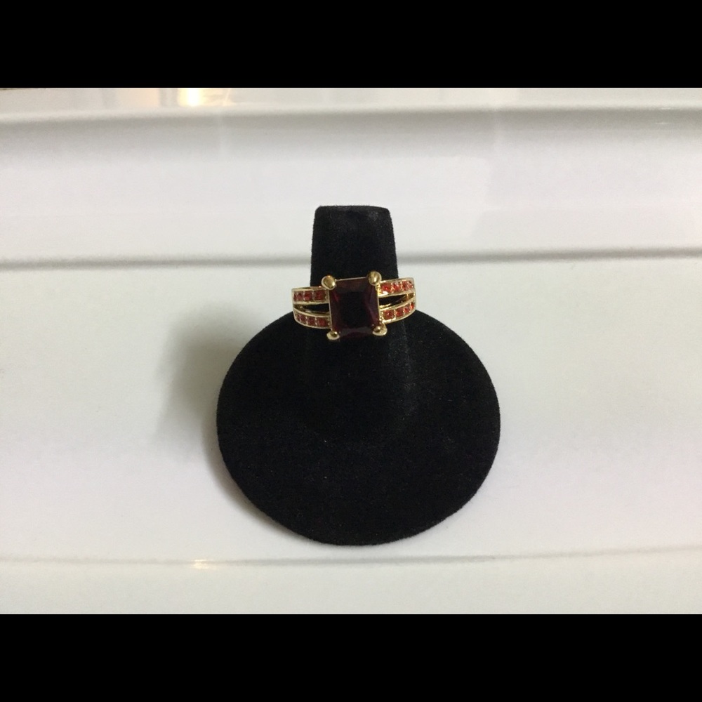 Women’s  Red Ruby Stone Ring (Size 6) Gold plated - Picture 4 of 8